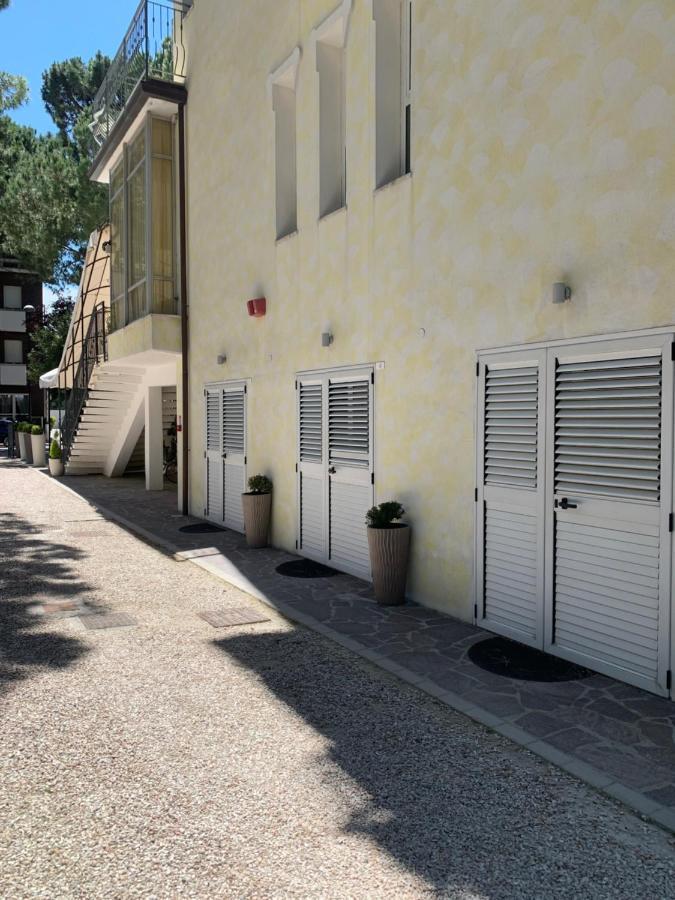 Hotel Augustus Milano Marittima Ngoại thất bức ảnh