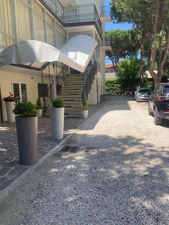 Hotel Augustus Milano Marittima Ngoại thất bức ảnh