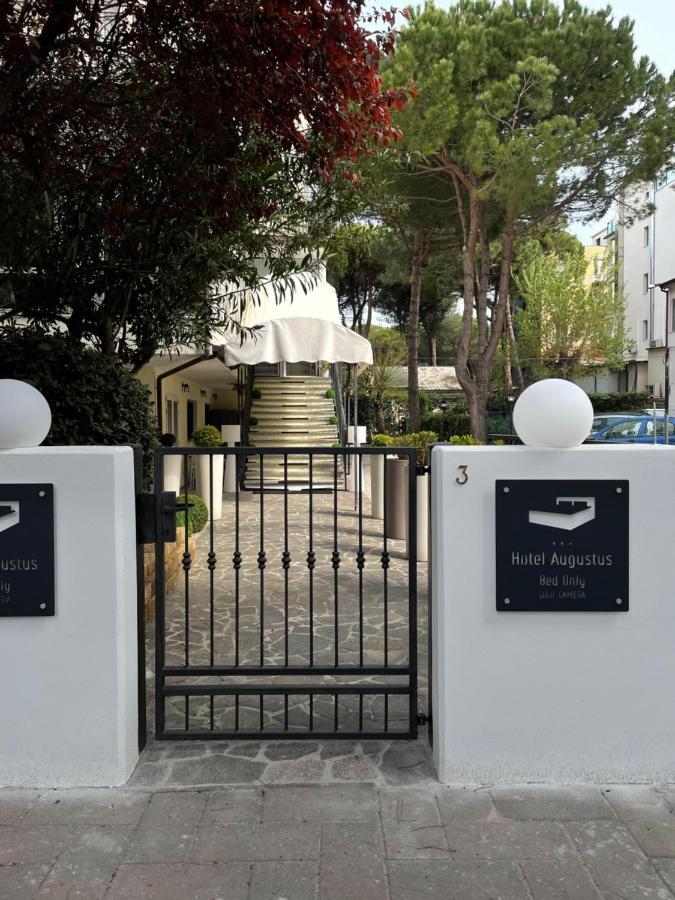 Hotel Augustus Milano Marittima Ngoại thất bức ảnh