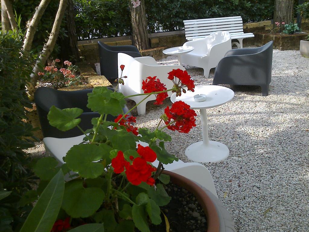 Hotel Augustus Milano Marittima Ngoại thất bức ảnh