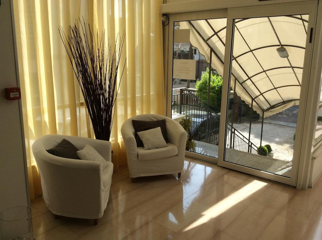 Hotel Augustus Milano Marittima Ngoại thất bức ảnh