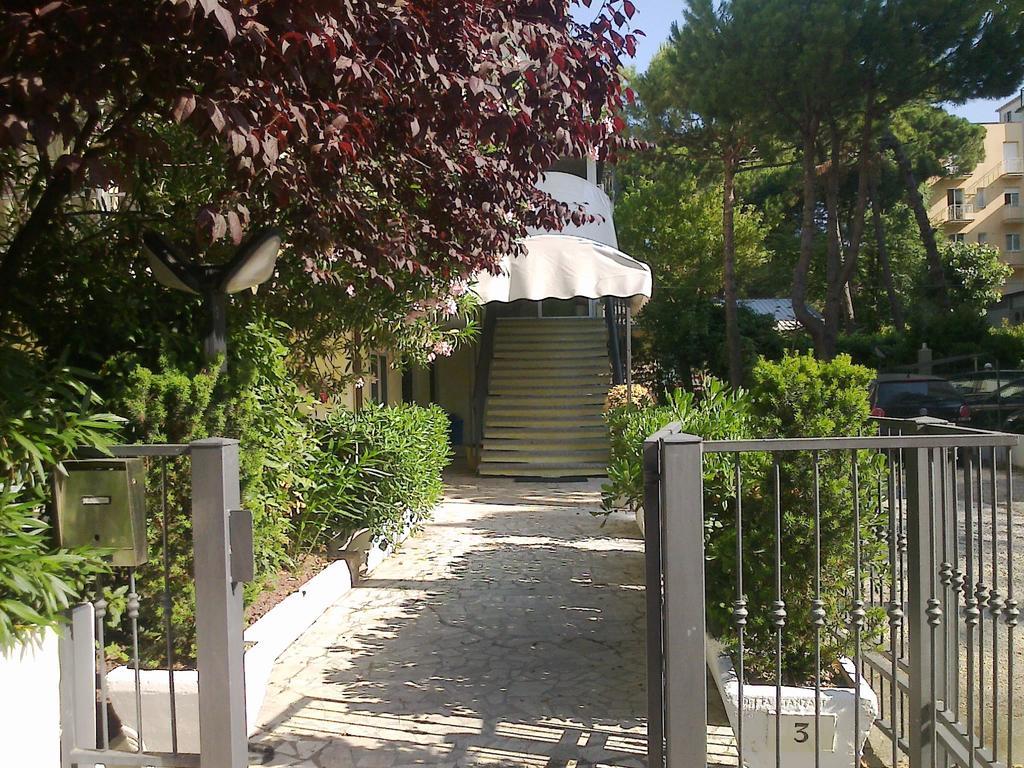 Hotel Augustus Milano Marittima Ngoại thất bức ảnh