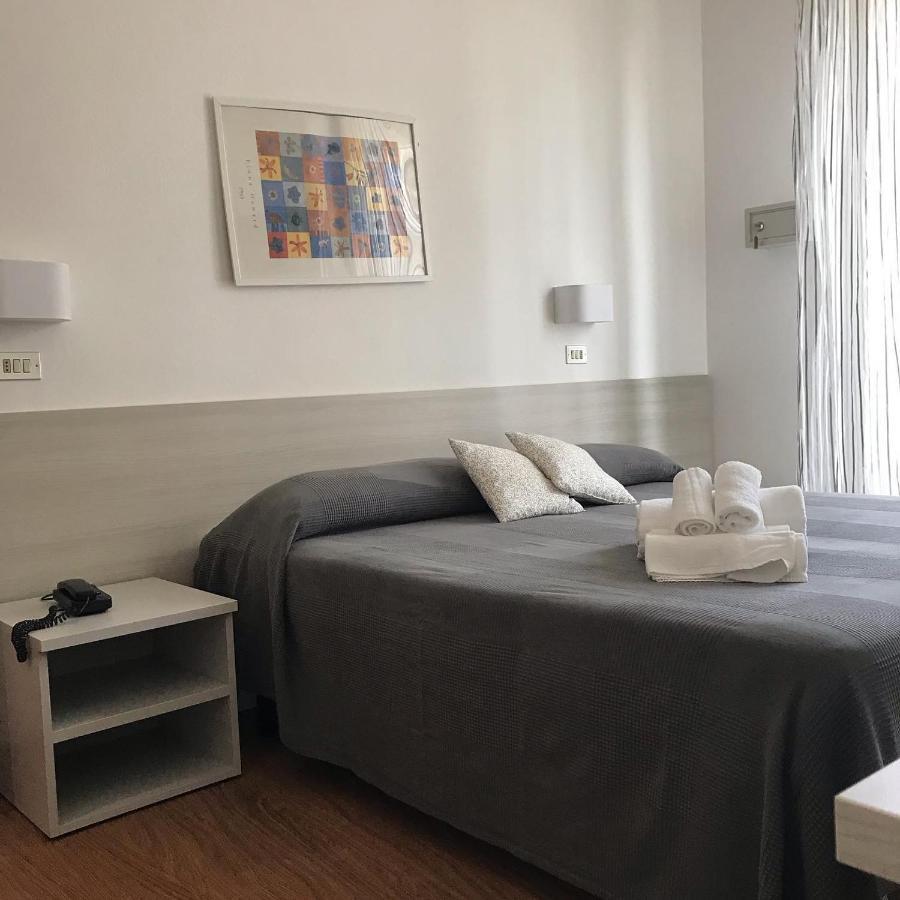 Hotel Augustus Milano Marittima Ngoại thất bức ảnh