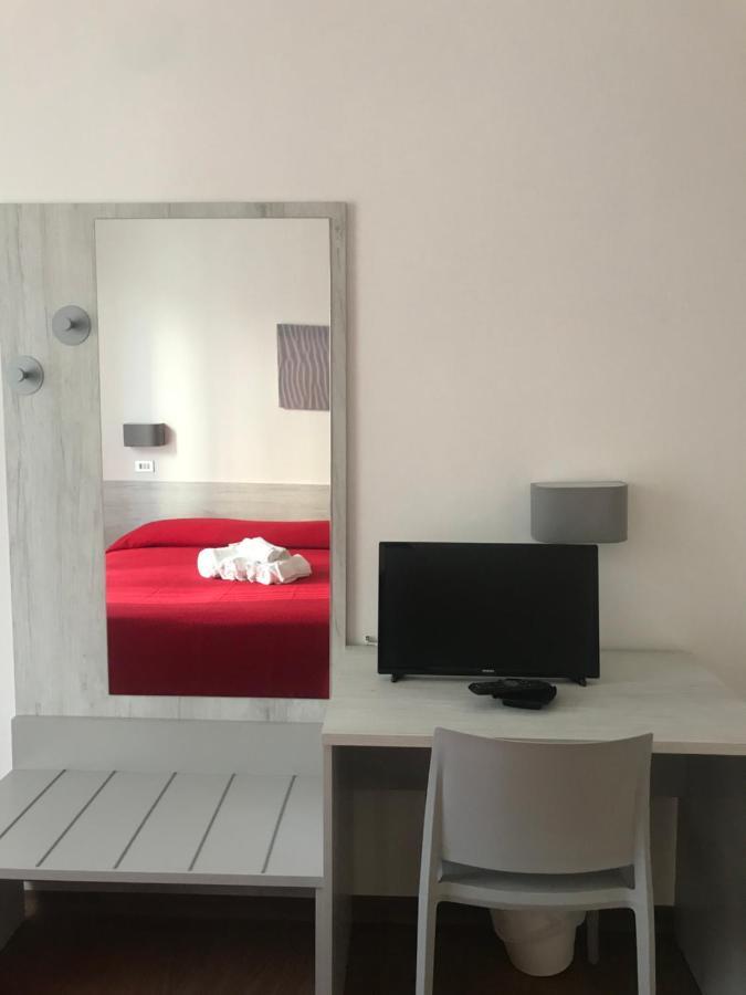Hotel Augustus Milano Marittima Ngoại thất bức ảnh
